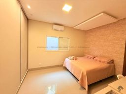https://img.olx.com.br/thumbs256x256/13/137533646142778.jpg