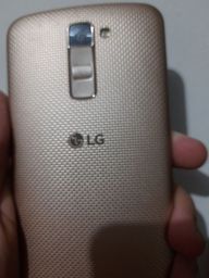 Título do anúncio: Celular LG K10 dourado