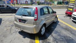 https://img.olx.com.br/thumbs256x256/13/138636321947298.jpg