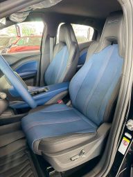 https://img.olx.com.br/thumbs256x256/13/138666663065979.jpg