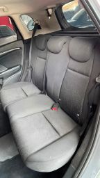 https://img.olx.com.br/thumbs256x256/13/138679671403775.jpg