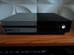 Título do anúncio: Xbox One Fat 500 GB ( edição especial Call of Duty ) com controle + 10 jogos