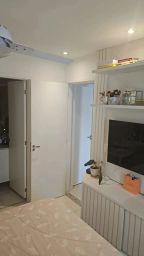 https://img.olx.com.br/thumbs256x256/14/140501768849072.jpg