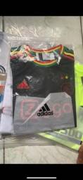 Título do anúncio: Camisa tailandesa do Ajax edição especial do bob Marley 