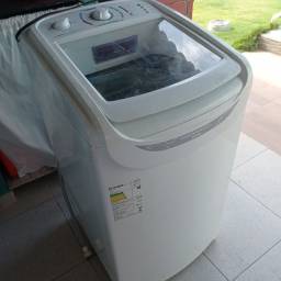 Título do anúncio: Máquina de lavar Eletrolux 8kg