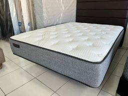 https://img.olx.com.br/thumbs256x256/14/141329056687845.jpg