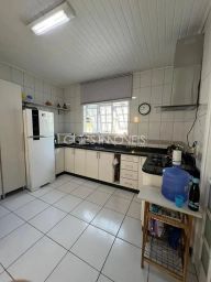 https://img.olx.com.br/thumbs256x256/14/141530646675573.jpg
