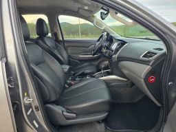 https://img.olx.com.br/thumbs256x256/14/141642530455478.jpg