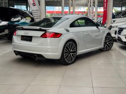 https://img.olx.com.br/thumbs256x256/14/141684422048750.jpg