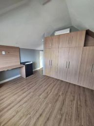 https://img.olx.com.br/thumbs256x256/14/142528282161753.jpg