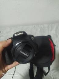 Título do anúncio: Câmera profissional Canon EOS 700D