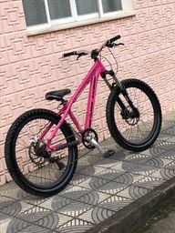 Título do anúncio: Bicicleta hupi wistler freio traseiro m505 dienteirom446 marcha