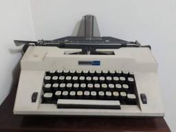 Título do anúncio: Máquina de escrever/ Antiguidade 