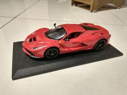 Título do anúncio: Miniatura La Ferrari 1/18