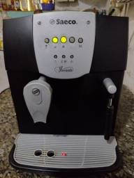 Título do anúncio: Máquina de café cafeteira Saeco incanto preta