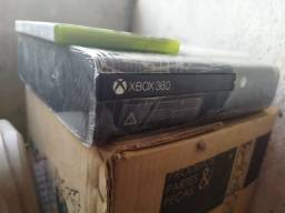 Título do anúncio: Xbox360 superslim + 2 jogos originais