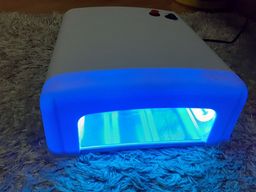 Título do anúncio: Cabine estufa forno UV gel acrigel 4 lâmpadas 