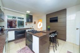 https://img.olx.com.br/thumbs256x256/14/146515168352987.jpg