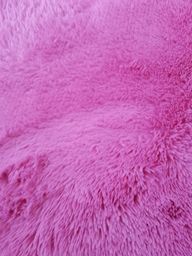Título do anúncio: Vendo tapete grande na cor rosa pink