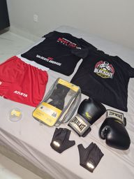 Título do anúncio: Luva de boxe e muay thai. O kit todo por R$ 300,00