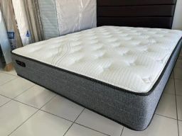 https://img.olx.com.br/thumbs256x256/14/148336291119022.jpg