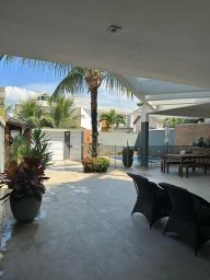 https://img.olx.com.br/thumbs256x256/14/148638676044582.jpg