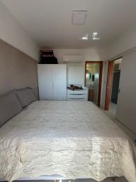 https://img.olx.com.br/thumbs256x256/14/148687557389160.jpg