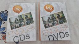 Título do anúncio: CD's (4) e DVD's (4) + Livros Curso de Inglês ( Ido! Language School )