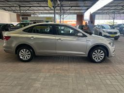 https://img.olx.com.br/thumbs256x256/14/149615683801593.jpg