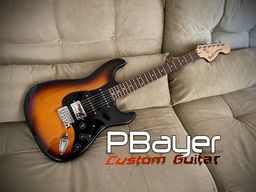 Título do anúncio: Guitarra Fender Squier Strat Alder 1999 Customizada - Pbayer Luthier