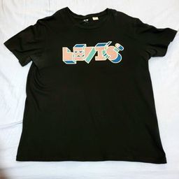 Título do anúncio: Camiseta Levi's Original Preta Tamanho G