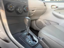 https://img.olx.com.br/thumbs256x256/15/151613915143238.jpg