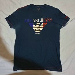 Título do anúncio: Camiseta Armani Jeans Original Marinho Tamanho G