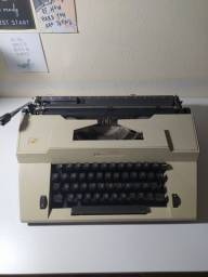 Título do anúncio: Máquina de escrever Remington 33 L