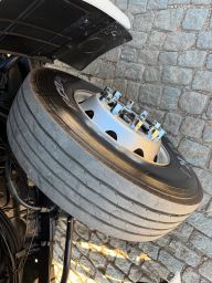 https://img.olx.com.br/thumbs256x256/15/155646919161897.jpg
