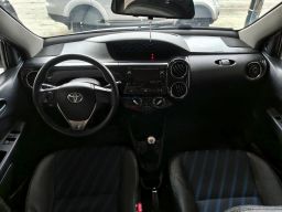 https://img.olx.com.br/thumbs256x256/15/155649680773615.jpg