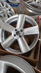 https://img.olx.com.br/thumbs256x256/15/156656804484207.jpg