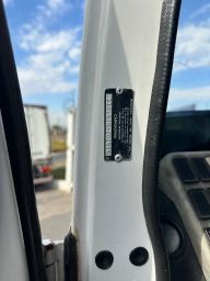 https://img.olx.com.br/thumbs256x256/15/157635190181549.jpg