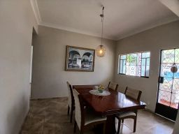 https://img.olx.com.br/thumbs256x256/15/158552394182028.jpg