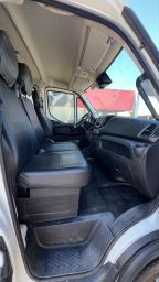 https://img.olx.com.br/thumbs256x256/15/158648429461339.jpg