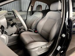 https://img.olx.com.br/thumbs256x256/15/158687318963312.jpg
