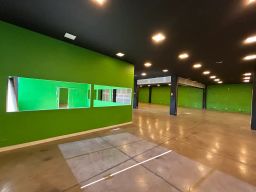https://img.olx.com.br/thumbs256x256/15/158692672821257.jpg