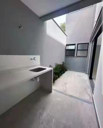 https://img.olx.com.br/thumbs256x256/15/159574884077257.jpg