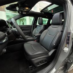 https://img.olx.com.br/thumbs256x256/15/159639339644644.jpg