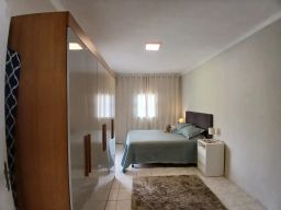 https://img.olx.com.br/thumbs256x256/16/160555270231125.jpg