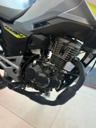 https://img.olx.com.br/thumbs256x256/16/160679540446408.jpg