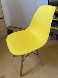 Título do anúncio: Cadeira estilo Eiffel amarela 