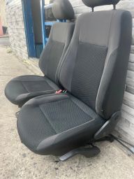 https://img.olx.com.br/thumbs256x256/16/161587403545840.jpg