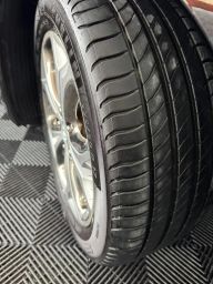 https://img.olx.com.br/thumbs256x256/16/162679655024012.jpg