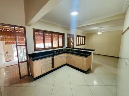 https://img.olx.com.br/thumbs256x256/16/163612213384722.jpg